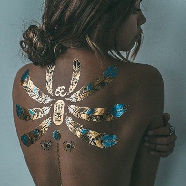 70 idées de tatouages en or pour les femmes (guide d'inspiration)