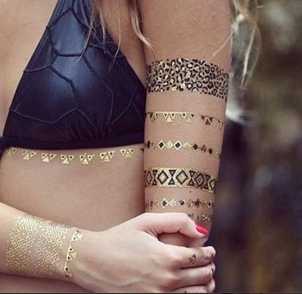 70 idées de tatouages dorés pour les femmes (guide d'inspiration)