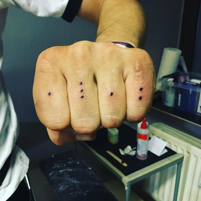 A.C.A.B. 1312 prikker