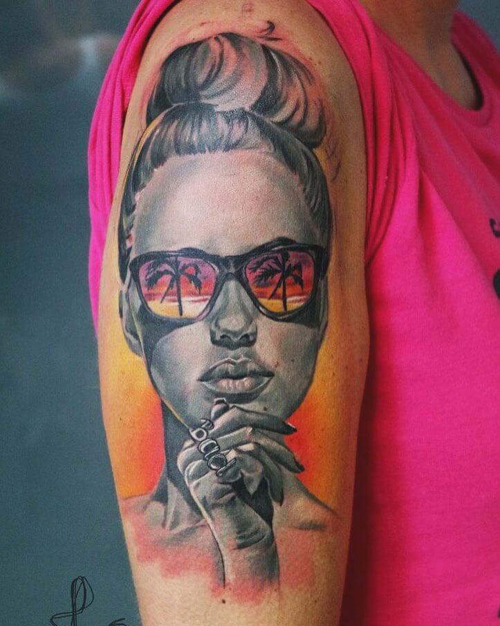 Tatouages d'aquarelle sur le bras