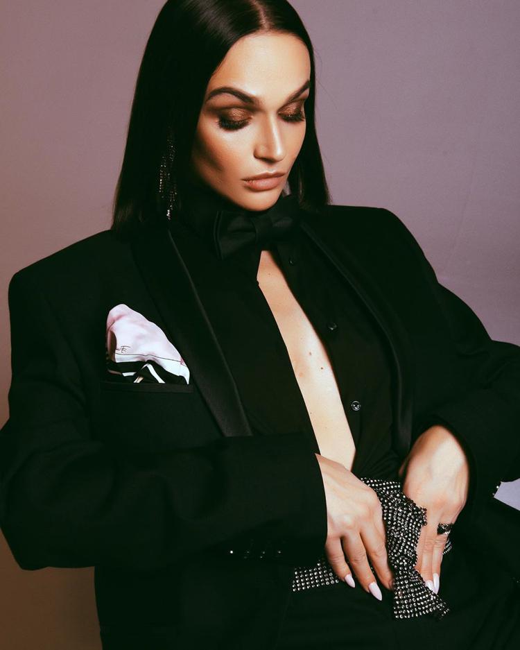 Alena Vodonaeva all in black