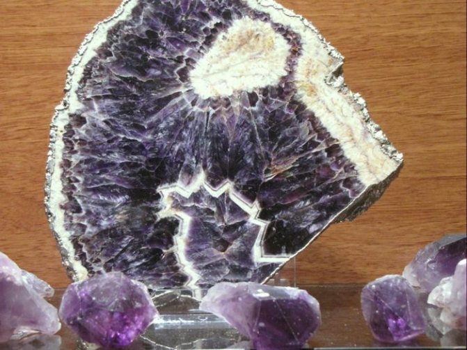 amethyst (700x525, 84Kb)