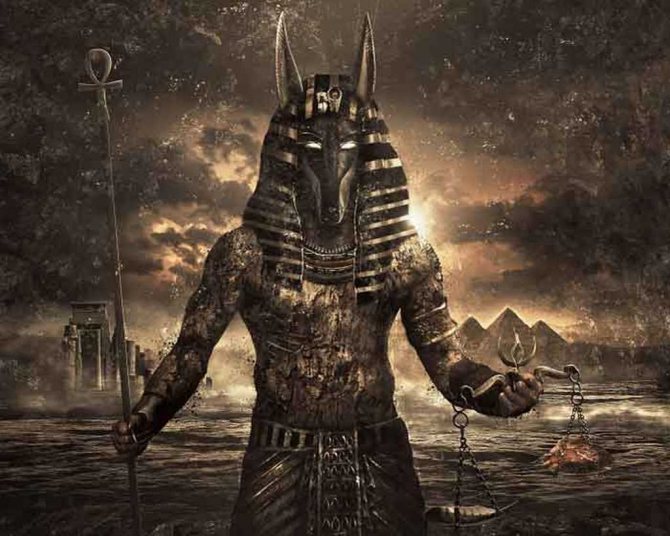 Anubis avec des écailles