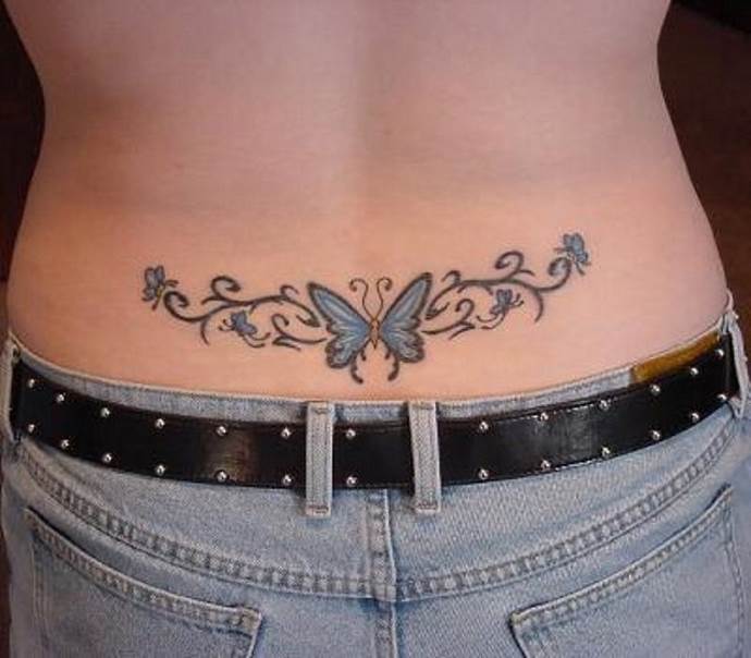 Papillon - un beau tatouage pour les filles