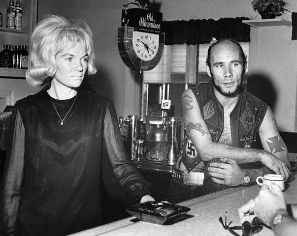 Tatouage de motard Croix de Malte