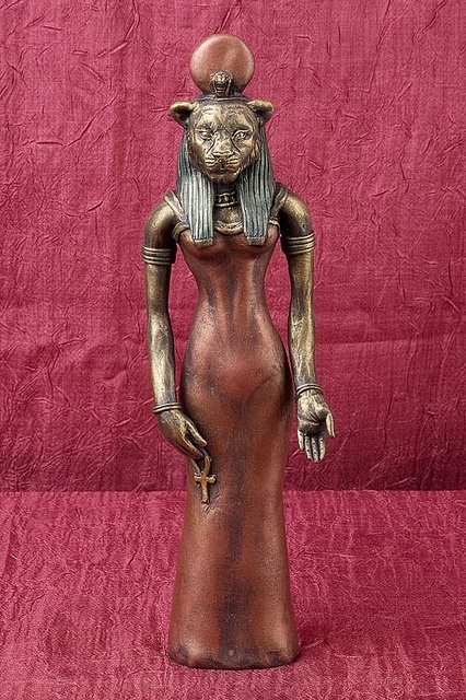 Bast, l'image de Sekhmet