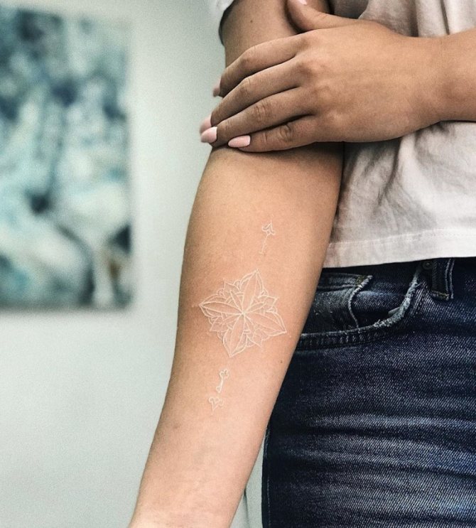 tatouage blanc