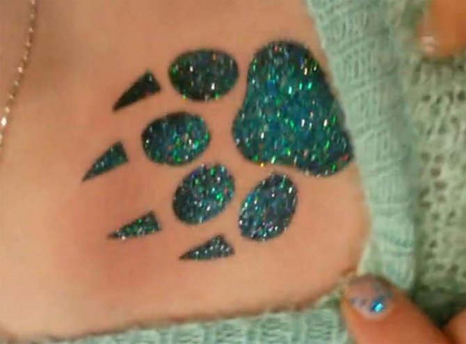 Glitter tattoo foto 1