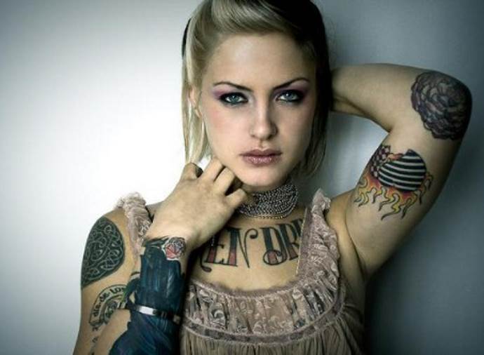 Blonďaté tetování