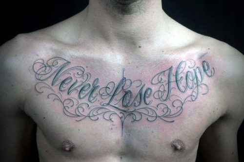 Plus de 120 phrases de tatouage pour les hommes