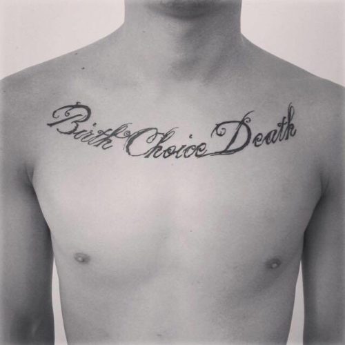 Plus de 120 phrases de tatouage pour les hommes