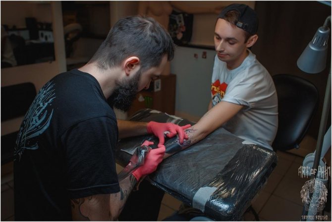 Quels sont les dangers des tatouages à domicile ?