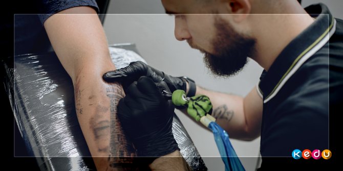 Ce que le tatoueur doit savoir