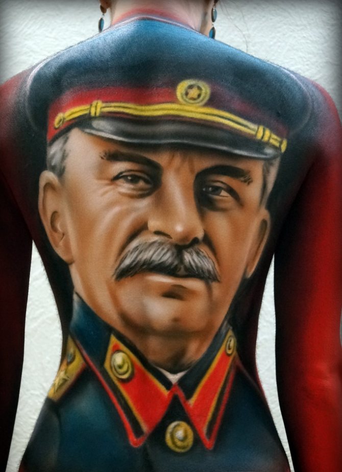 Tatuaje de color de Stalin