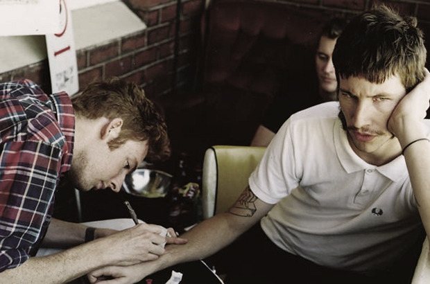 Devoirs : Guide de la culture du tatouage à la maison. Image n°5.