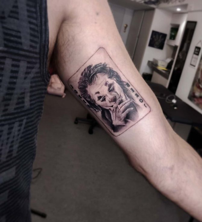 joker tattoo