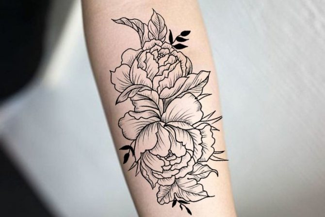 Náčrtky obrysového tetování