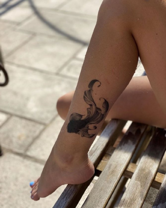 croquis de tatouage de poisson