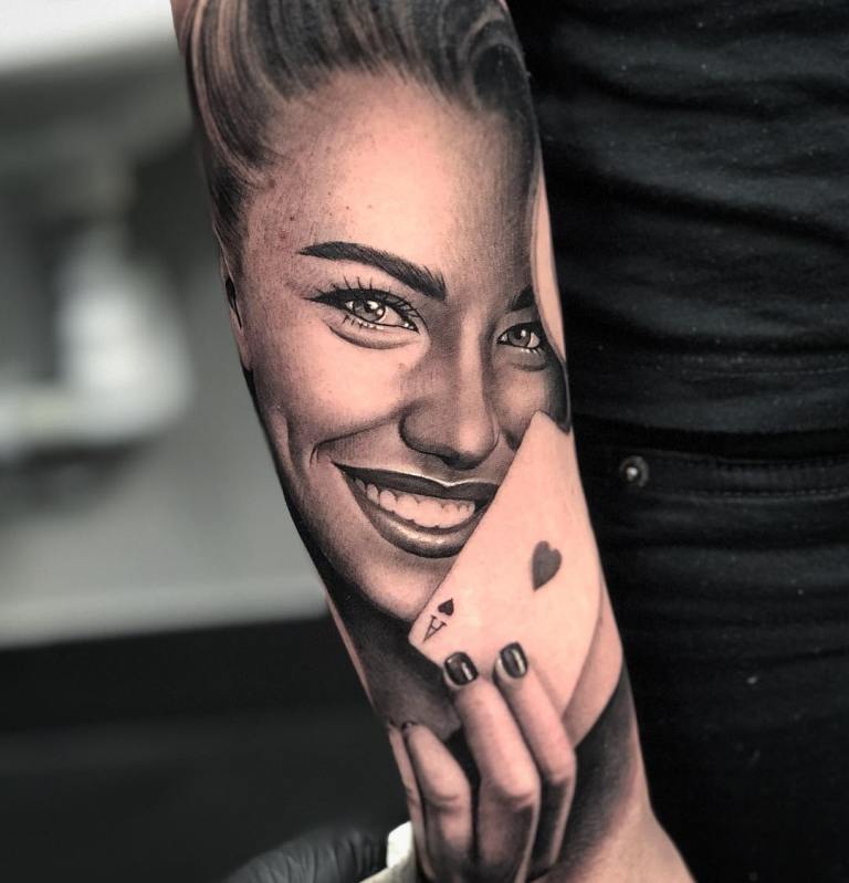 Náčrty tetování pro muže předloktí