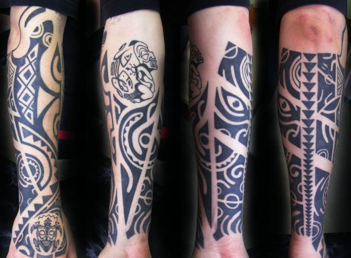 Etnické tetování na paži