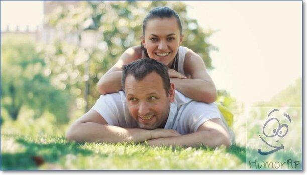 Kuva kaveri ja tyttö takaisin