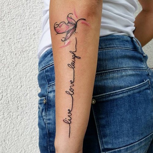 Tattoos Bedeutungsvolle Sprüche für Mädchen in Latein übersetzen in Englisch, Französisch, Italienisch