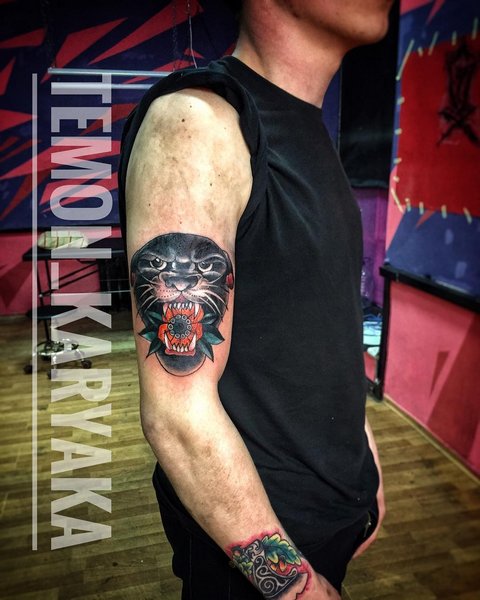 Cabeza de bestia de estilo antiguo