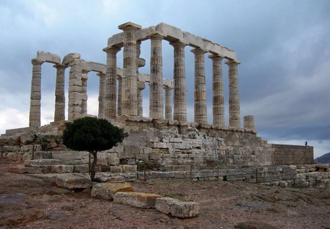 スニオン岬のポセイドン神殿/4711681_Hram_Poseidona_na_mise_Synion_4 (700x485, 303Kb)