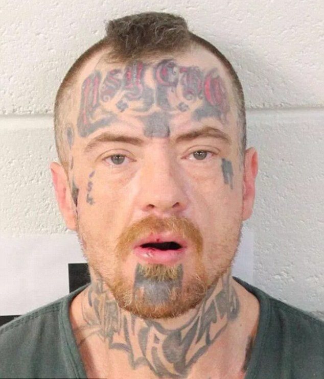 Idées de tatouage sur le visage