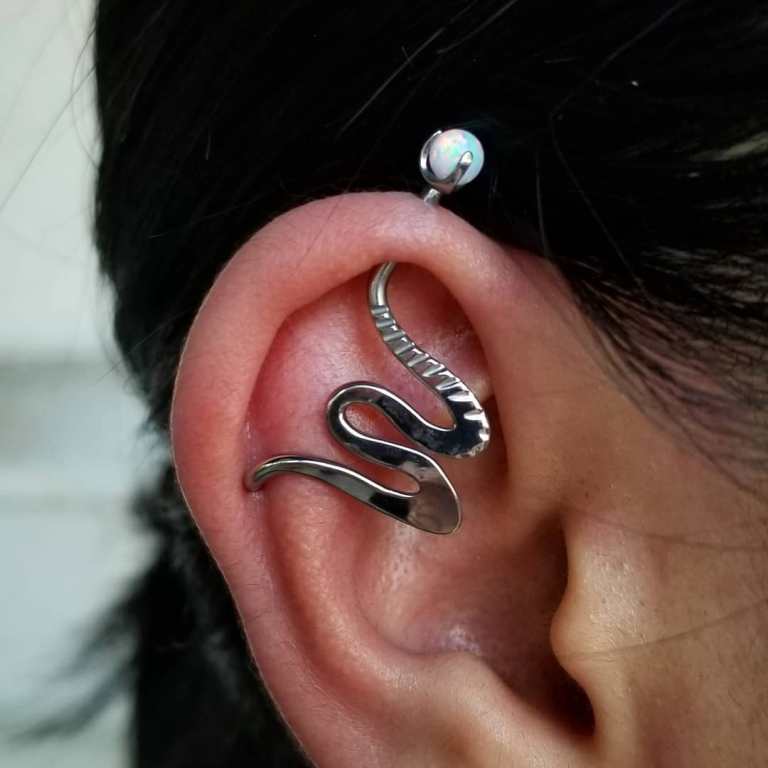 fotografie průmyslového ucha