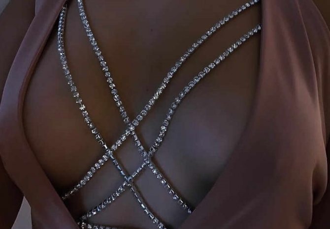 hogyan kell piercing mellek