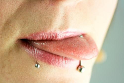 Comment cacher un septum à votre mère. Comment cacher un piercing