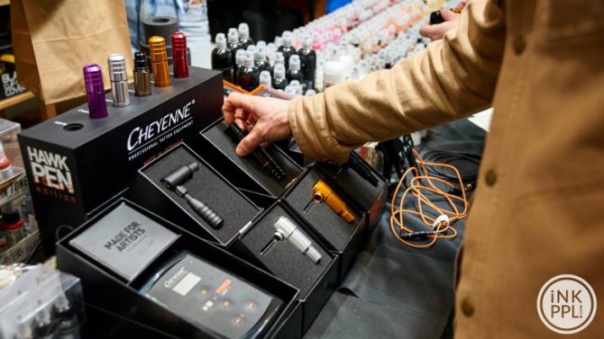 Comment choisir une machine à tatouer pour les débutants ?