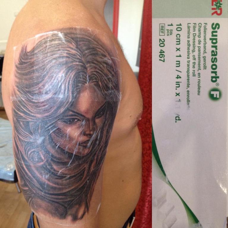 curación de tatuajes