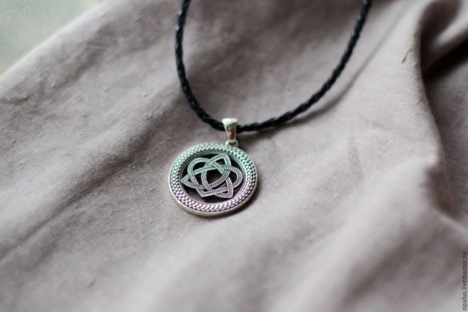 Noeud d'amour celtique