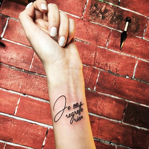 Belle phrase française pour les filles tatouées, lad