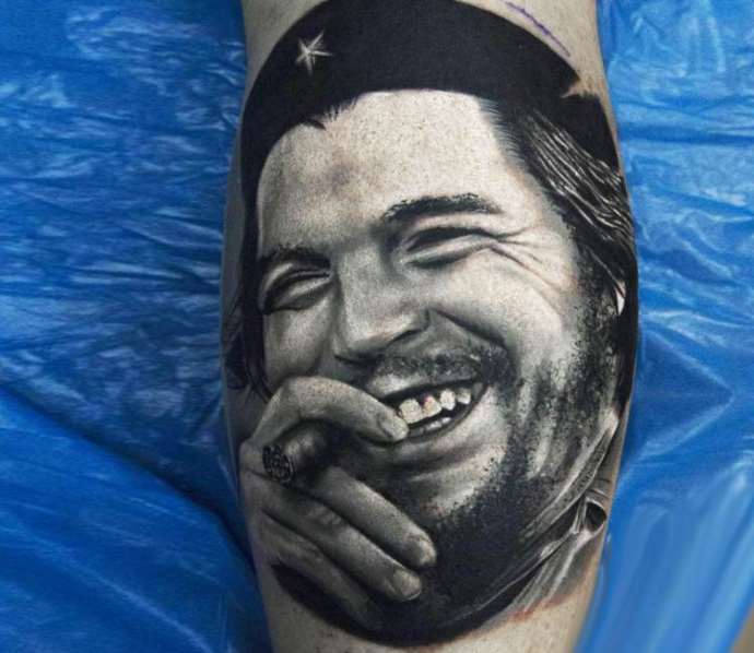 Révolutionnaire cubain avec un cigare