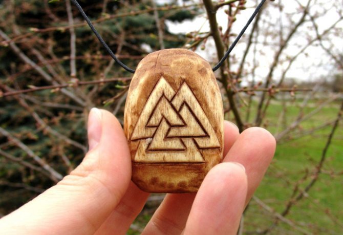 Κρεμαστό Valknut