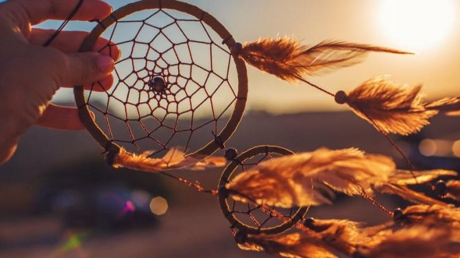 Attrape-rêves et soleil