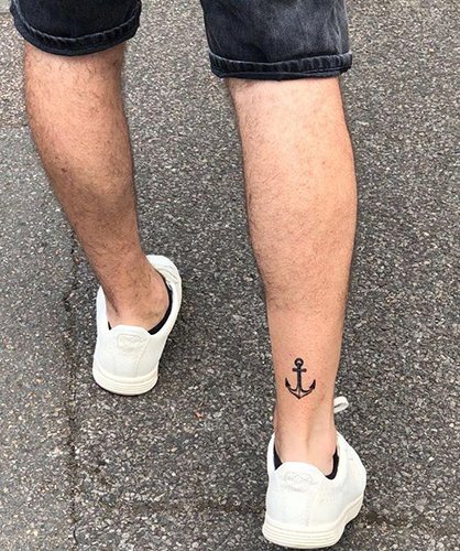 Petits tatouages pour les hommes. Croquis, photos