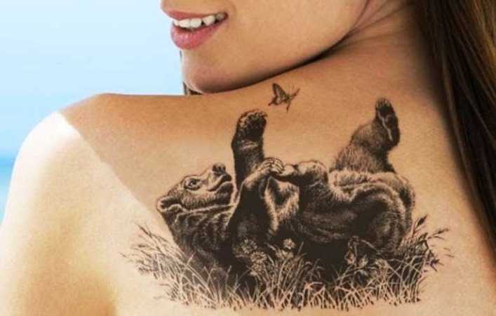 tatuaggio spalla orso