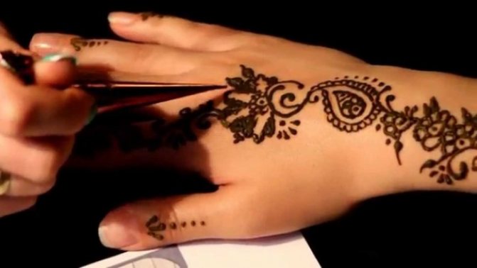 Mehendi Indien Concombre
