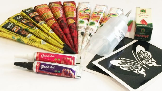 Mehendi sur une jambe. Croquis, dessins pour débutants, photos