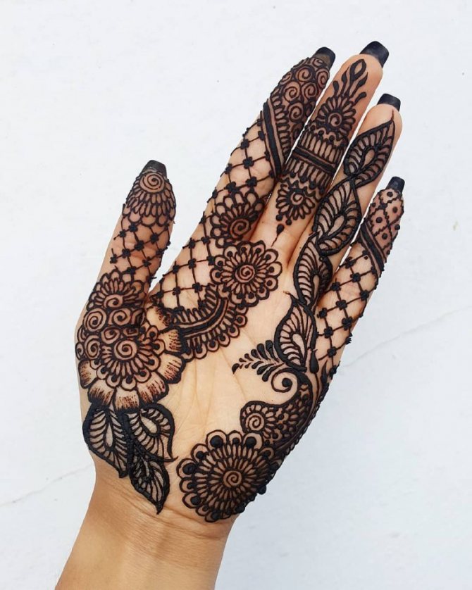 mehendi käsi piirustukset