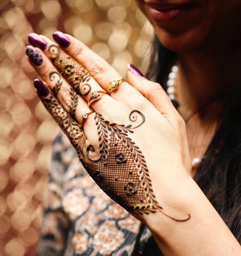 mehendi malleja luonnoksia