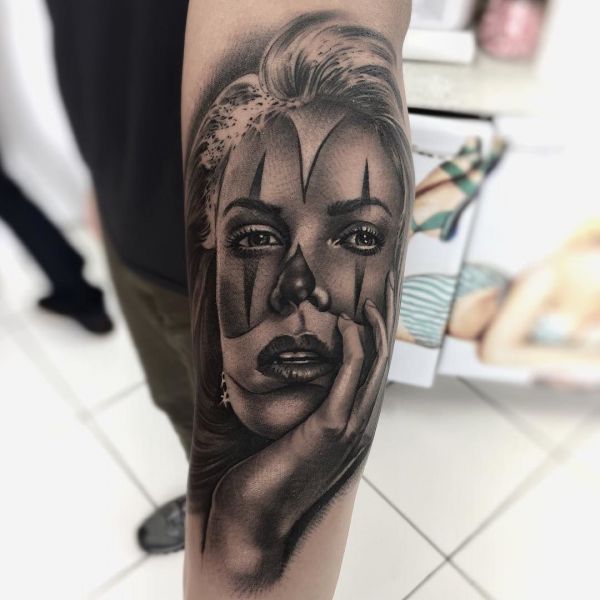 Tatouage de style mexicain chicano sur votre bras