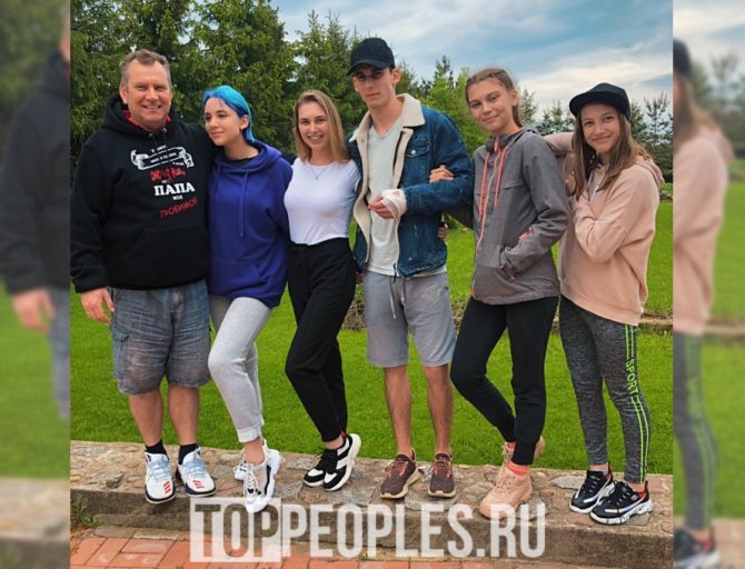 Mia Boyka rodinná fotografie rodičů