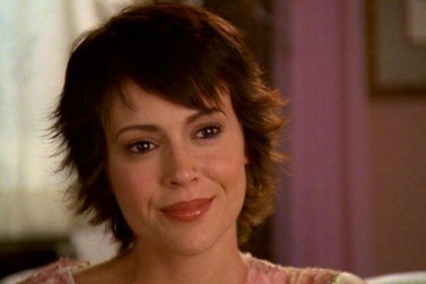 De nombreux fans ont aimé la coupe courte d'Alyssa Milano.
