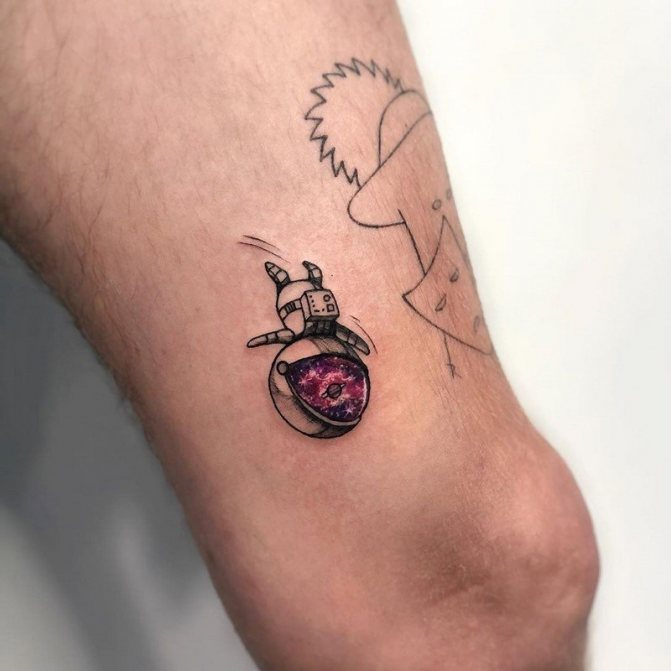 Tatouage masculin à la mode 2021-2022 : quelles tailles choisir, quels sont les meilleurs motifs et les endroits où se faire tatouer ?