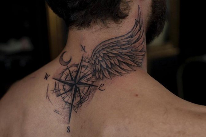 Tatouages masculins à la mode 2021-2022 : quelles tailles choisir, quels sont les meilleurs motifs et quels sont les endroits à tatouer ?